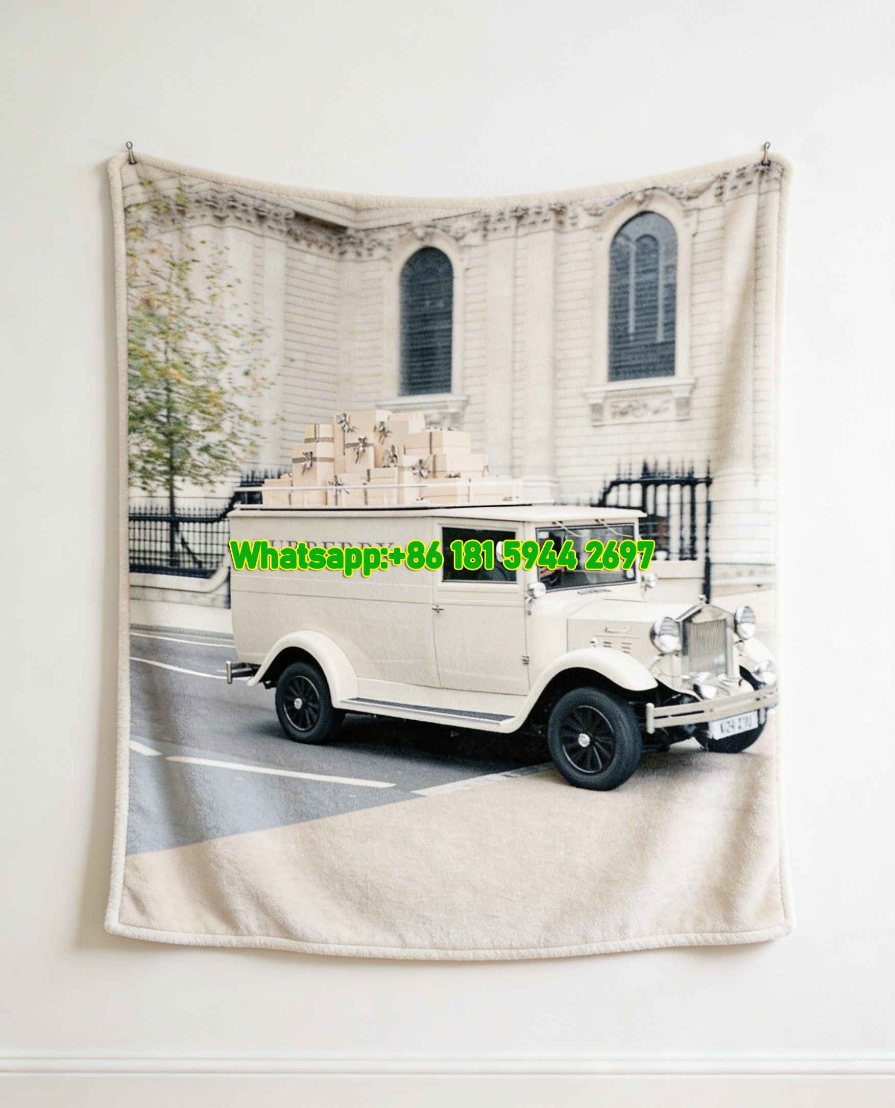 Burberry Vintage Delivery Van Flannel Sofa Throw Blanket for Wall Decor B060